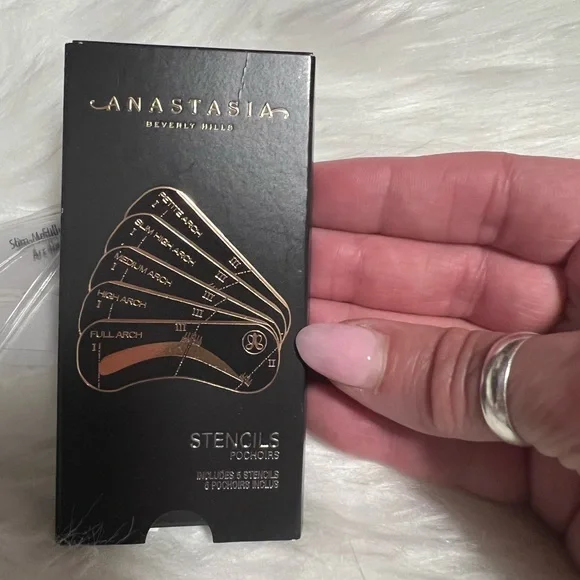 Three items - Picture 2 of 3